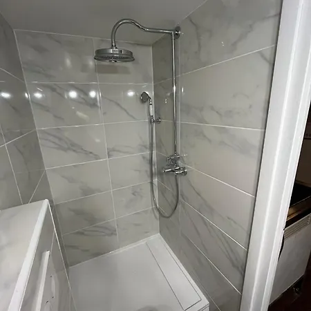 Charmant Studio Parisien Renove * Neuilly-sur-Seine